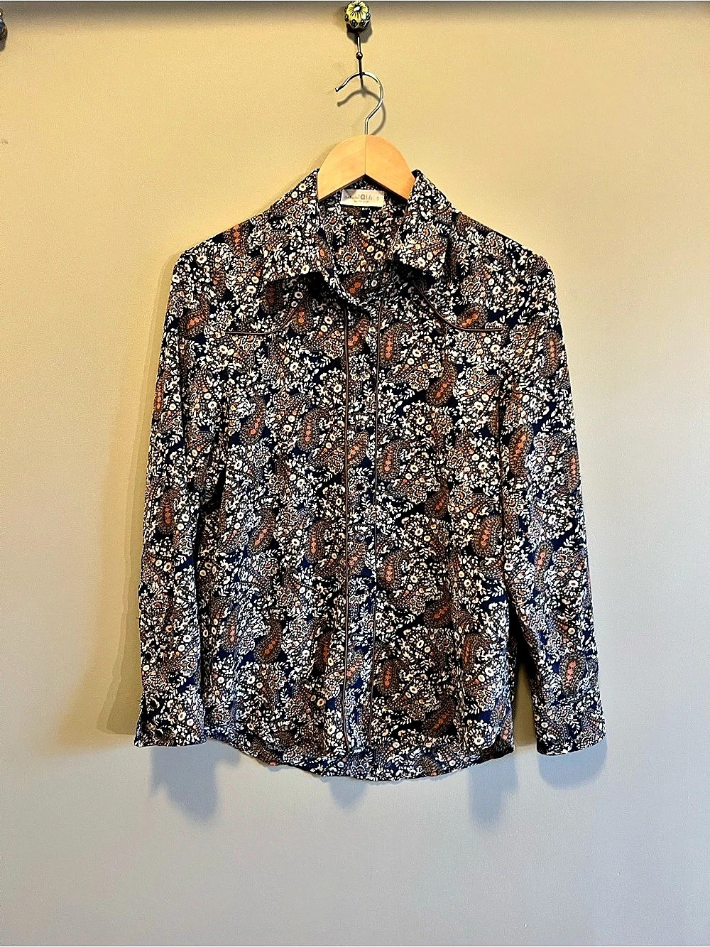 Natural Life Barcelona Cotton Button Down - Paisley Floral Borders Small